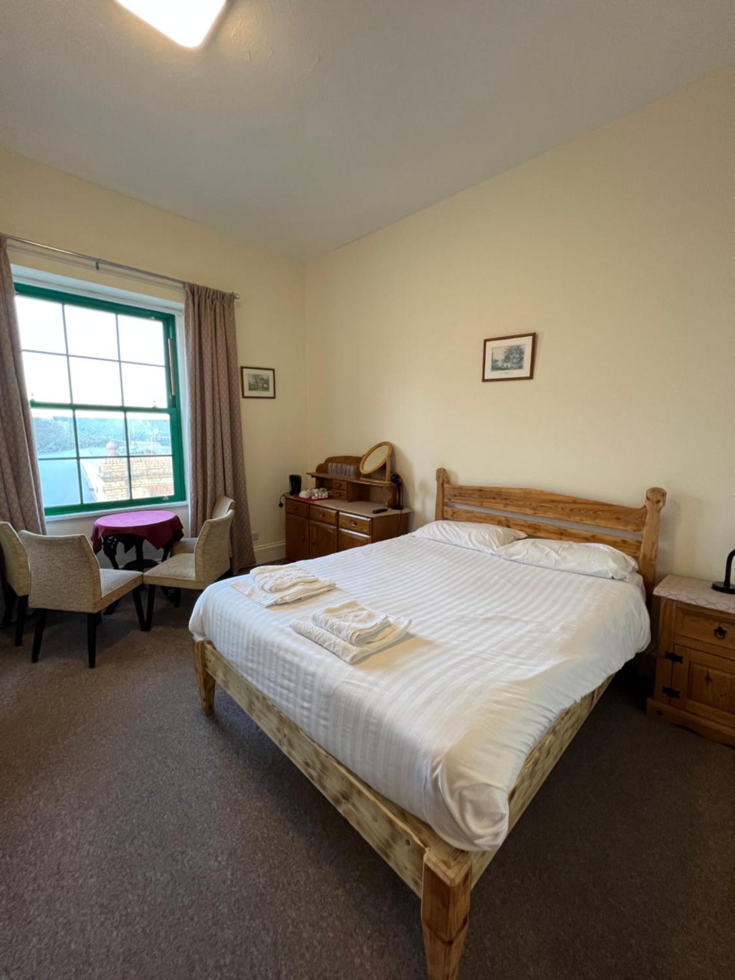 Hotel Royal Britannia 3*