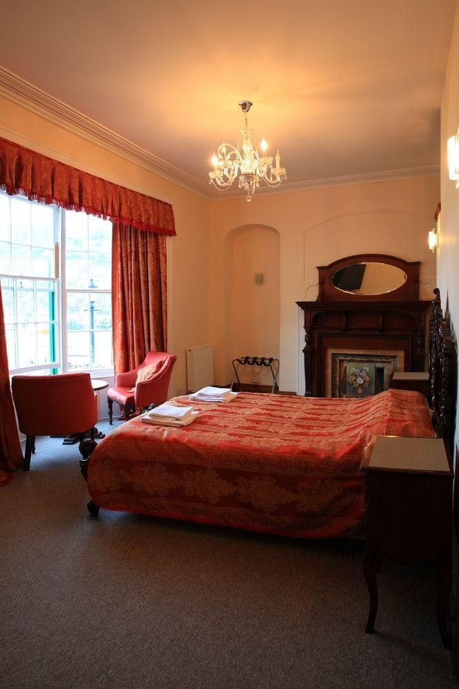 Royal Britannia Hotel 3*